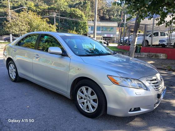 TOYOTA CAMRY 3.5 XLE V6 24V GASOLINA 4P AUTOMÁTICO TOYOTA CAMRY 3.5 XLE V6 24V GASOLINA 4P AUTOMÁTICO